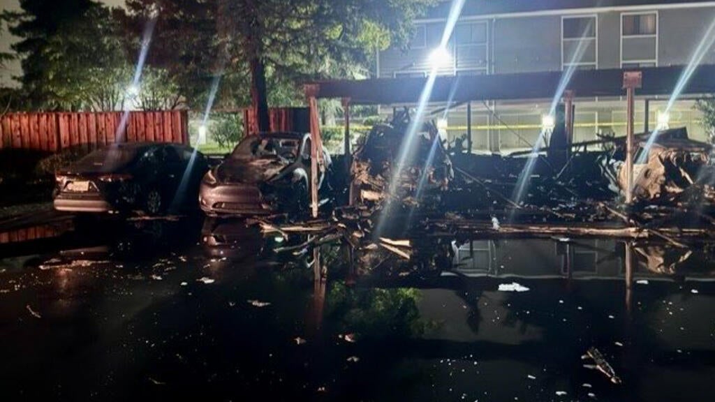 Overnight fire at San Jose housing complex damages more than 20 vehicles, carport — CBS Bay Area (KPIX), Yountville Community news