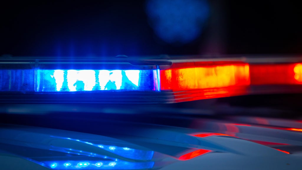 San Jose police officer shoots at vehicle after second officer injured during traffic stop — CBS Bay Area (KPIX), Yountville Community news