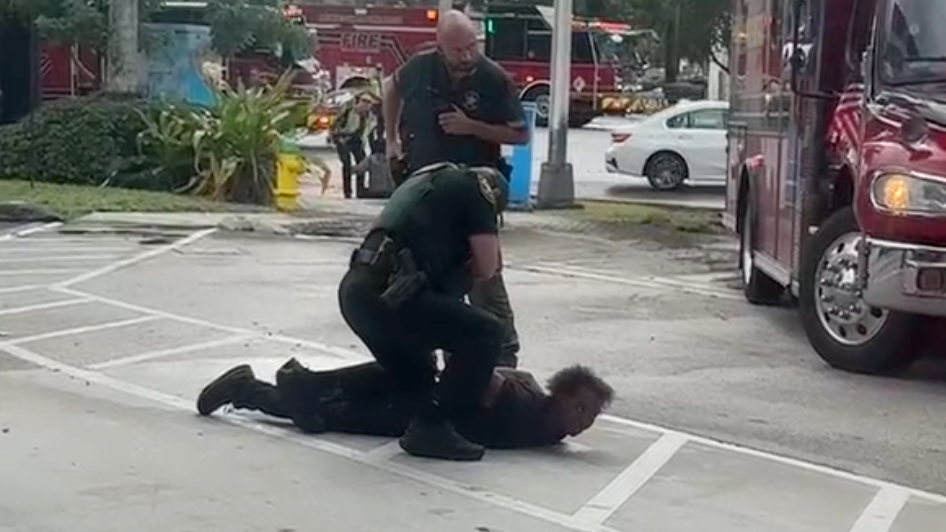 Woman arrested, person hospitalized after multi-vehicle crash, vehicle hits Deerfield Beach gas station — CBS Miami, Yountville Real Estate news