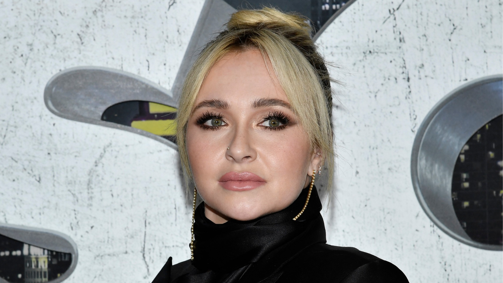 911 call reveals frantic response at address where Hayden Panettiere was found unresponsive
       — ABC 7 Bay Area, Yountville Community news