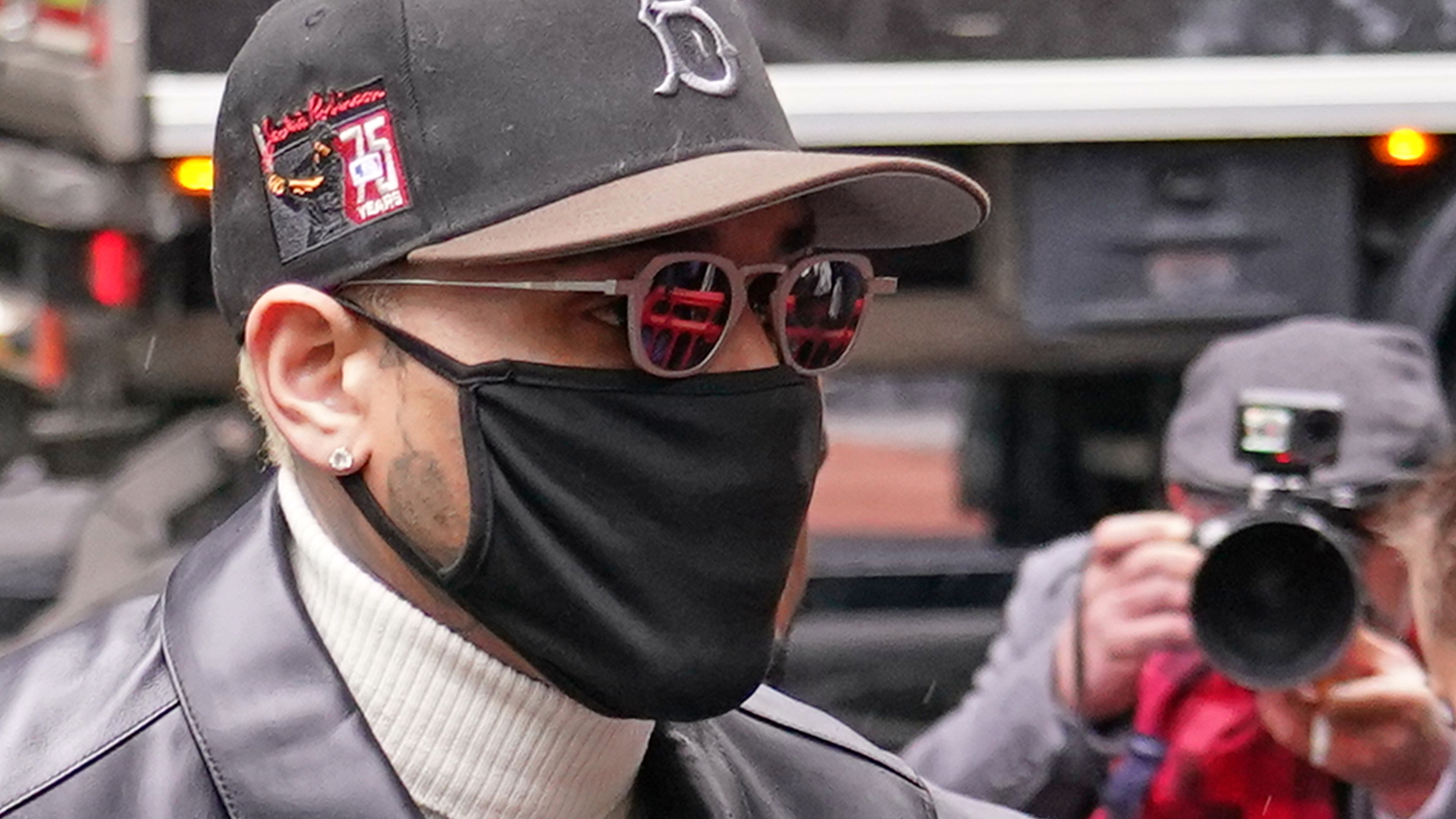 Chris Brown avoids prison time for brawling at a London nightclub
โ ABC 7 Bay Area, Yountville Community news