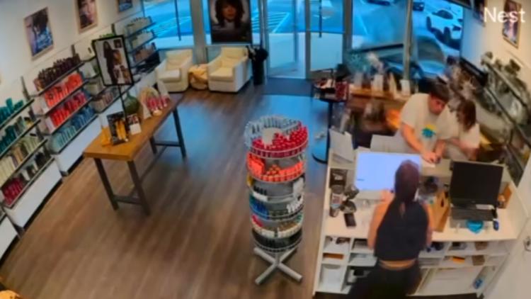Couple survives being hit by car that crashed through a Jacksonville hair salon — First Coast News Local, Yountville Community news