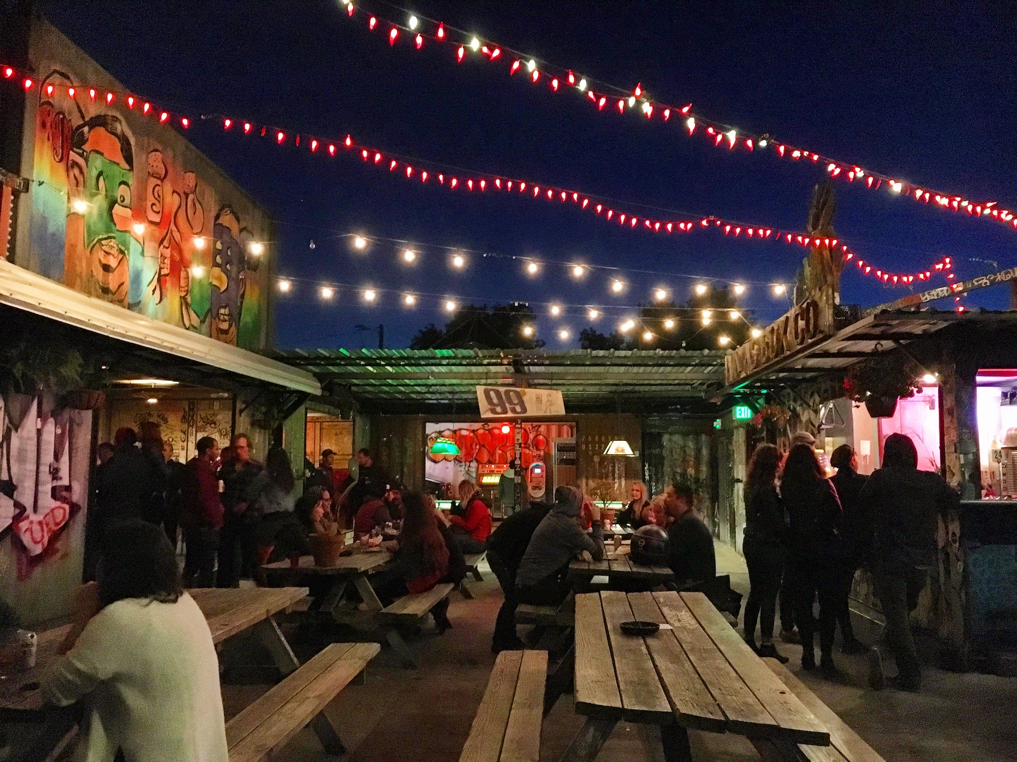 Eli’s Mile High Club starts closure countdown, and Seniore’s Pizza shutters Berkeley branch — The Oaklandside, Yountville Dining news