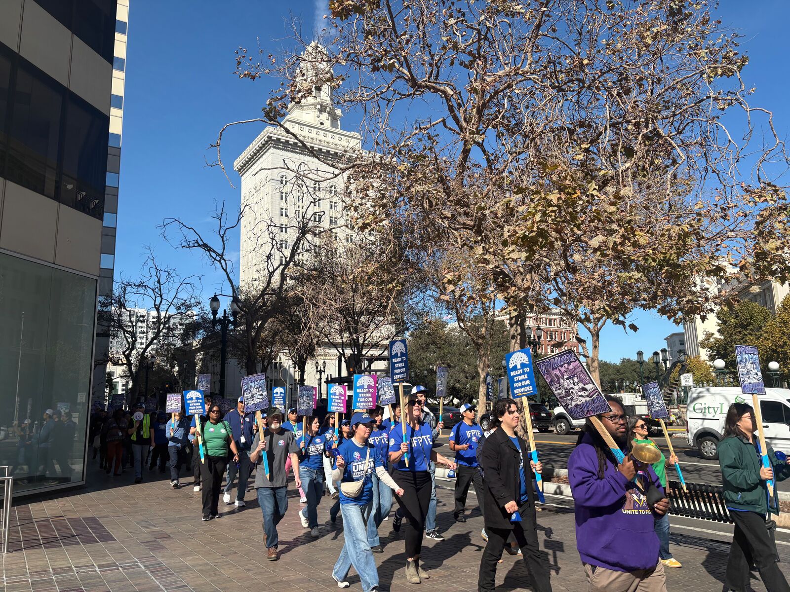 Oakland city workers will strike Nov. 5 if no deal is reached — Yountville Community news
